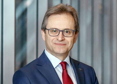 ZAKUPY NA RATY: Grupa Azoty, której prezesem jest Wojciech Wardacki, już w lutym złożyła niewiążącą ofertę zakupu Compo Expert. Teraz zapłaci funduszowi private equity XIO Group 6 mln EUR za producenta nawozów specjalistycznych, a resztę — maksymalnie 229 mln EUR — dopłaci po formalnym przejęciu kontroli nad spółką.