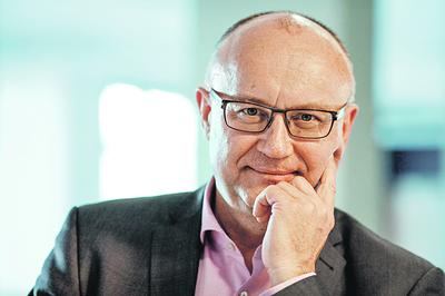 DO CELU: Krzysztof Sędzikowski, został prezesem Pesy w styczniu tego roku. Jego najważniejszym zadaniem było wprowadzenie do spółki inwestora. Parafowanie umowy jest ważnym krokiem do tego celu.