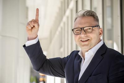 WYPEŁNIANIE NISZY: