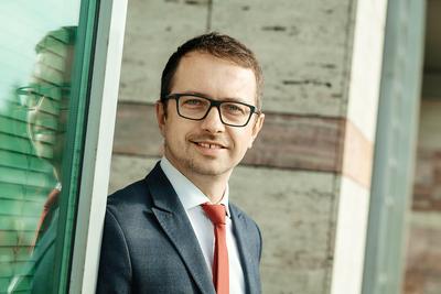 BIZNESPLAN: Rafał Czernik potrzebował dwóch lat na zbudowanie biznesu od podstaw i zdobycie partnerów liczących się na rynku finansowym i e-commerce. Obecnie Finai zatrudnia aż 50 osób.