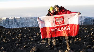Rodzinna wspinaczka. Piotr Cieszewski z żoną Eweliną na Kilimandżaro.