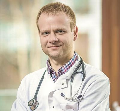 Dr n. med. Bartosz Pula