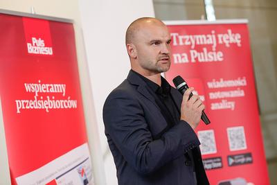 SZUKA PIENIĘDZY: