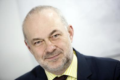 CHŁODZENIE: Na klimatyzację zużywamy w Polsce około 1,5 tys. MW. To tyle, ile wytwarza jedna elektrownia. A zapotrzebowanie będzie coraz większe, bo też z roku na rok notujemy coraz wyższe temperatury — mówi Piotr Górnik, dyrektor ds. energetyki cieplnej Fortum.