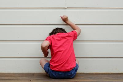 Eksperci twierdzą, że najbardziej uznane terapie autyzmu - oparte na dowodach - wywodzą się z psychologii behawioralnej.