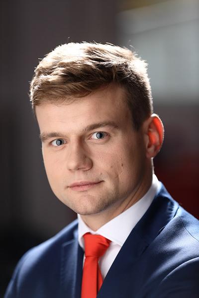 - Informacja o bazie stawek jest dostępna na stronie internetowej resortu. - Nie jest to źródło prawa, jednak uzasadnione jest oczekiwanie, że dane te będą prawidłowe. Zamiast poszukiwania stawek dla każdej gminy, przedsiębiorca może sprawdzić stawki podatkowe w bazie. W momencie wejścia w życie jednolitego wzoru deklaracji, zadeklarowanie podatku od nieruchomości nie będzie wymagało poszukiwania danych na stronach gmin - uważa Wojciech Pławiak, ekspert BCC ds. podatku od nieruchomości .