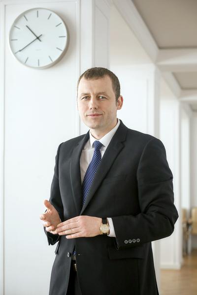 TROCHĘ POTRWA: Budowa CPK, za którą odpowiada pełnomocnik rządu Mikołaj Wild, przewidziana jest na co najmniej dekadę, zatem szefowie instytucji lotniczych będą roztrząsać szczegóły jeszcze niejeden raz.