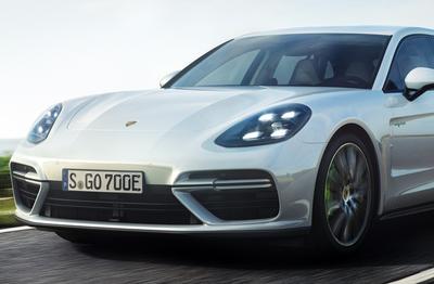 Porsche panamera hybrid sport turismo
