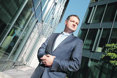 TURBOPLAN: Adam Sobczak, współtwórca Inplusa i Cenatorium, twierdzi, że wyjście z usługami na rynek konsumencki doda jego biznesom turbodoładowania. Już wkrótce warszawski fintechowy biznes ma wyceniać nieruchomości dla dziesiątków milionów Europejczyków.