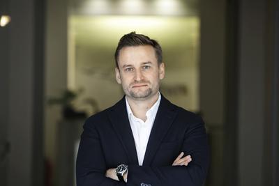 WSPARCIE
GIGANTA: Pizzaportal.pl, której prezesem jest Bartosz Sala, zyskała w zeszłym
roku branżowego inwestora — AmRest, czyli giganta zarządzającego m.in. w Polsce
restauracjami KFC, Burger King i kawiarniami Starbucks.