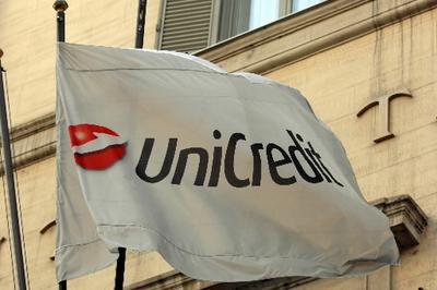 UniCredit flaga