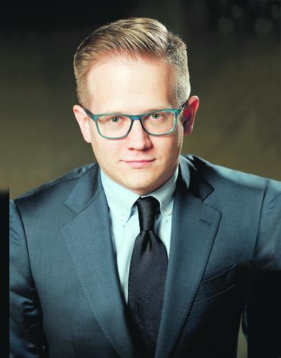 POMOC
DLA MAŁYCH: Bartosz Niedźwiedzki, dyrektor w Grupie Zarządzania
Innowacjami EY, podkreśla, że crowdsourcing jest szczególnie ważny dla
małych i średnich przedsiębiorstw, a to ze względu na ograniczoną liczbę
pracowników zatrudnionych na stałe.