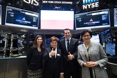 Premier Beata Szydło i Małgorzata Zaleska (prezes GPW) na nowojorskiej giełdzie NYSE