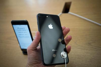 iPhone 8