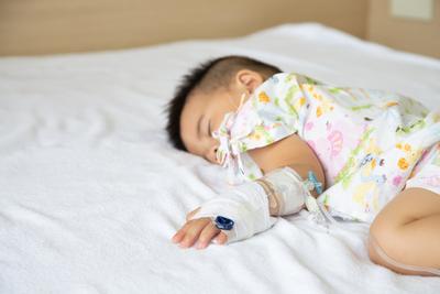 Według szacunków rocznie jest ok. 0,5 mln zachorowań na biegunkę rotawirusową u dzieci do 5. roku życia. 10 proc. z nich trafia do szpitala, najczęściej z powodu odwodnienia.