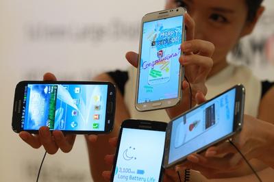 Smartfony Samsunga fot. Bloomberg