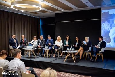 VI konferencja "Polityka lekowa". Uczestnicy I panelu "Jak produkować leki w Polsce"