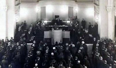 Naczelnik Państwa Józef Piłsudski otwiera pierwsze posiedzenie Sejmu Ustawodawczego. 10 lutego 1919 r.