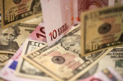 Waluty, dolary, euro