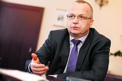 NOWA EKIPA: