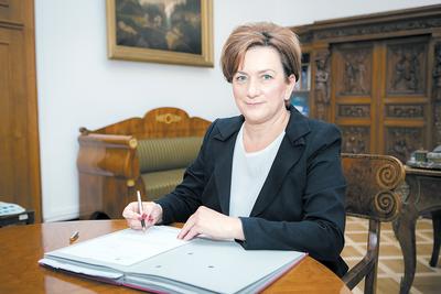 Józefa Szczurek-Żelazko, sekretarz stanu w Ministerstwie Zdrowia.