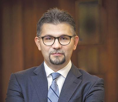 prof. Maciej Banach