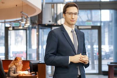 PLUSY I MINUSY: Wojciech Kwiatkowski, ekspert od dotacji unijnych z firmy doradczej Crido Taxand, podkreśla, że konkurs w ramach działania 2.2 POIR powinien zainteresować wielu przedsiębiorców, którzy chcą kupić innowacyjne technologie. — Słabym punktem naboru jest jednak mały budżet i bardzo krótki termin składania wniosków — ocenia ekspert.