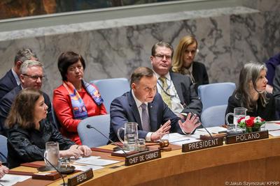 Andrzej Duda wykorzystał udział w posiedzeniu dla nagłośnienia… katastrofy smoleńskiej sprzed o