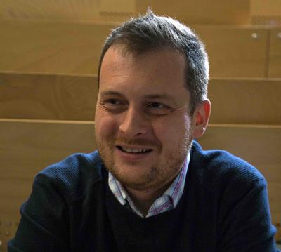Dr Bartosz Szetela