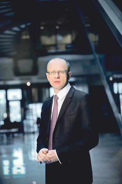 NOWE OTWARCIE: Ludwik Sobolewski przez kilka miesięcy zabiegał o kolejne 4 lata na realizację swojej wizji rynku kapitałowego. Rumuńska finansjera wolała jednak powrót do lokalnych stawek wynagrodzeń i menedżerów.