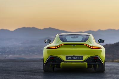 Aston Martin vantage