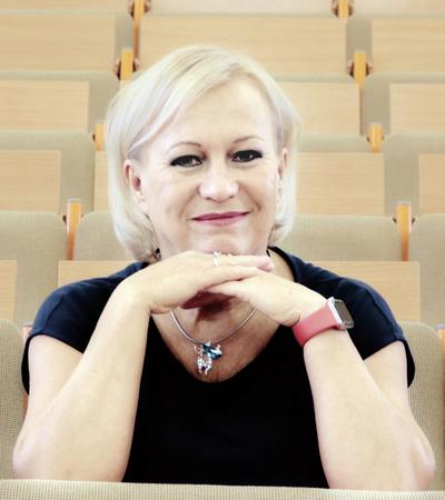 Prof. dr hab. n. med. Brygida Kwiatkowska, kierownik Kliniki Wczesnego Zapalenia Stawów w Narodowym Instytucie Geriatrii, Reumatologii i Rehabilitacji w Warszawie