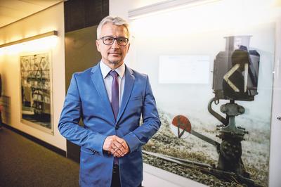 BEZPIECZEŃSTWO W CENIE: UTK, którym kieruje Ignacy Góra, monitoruje efektywność działania systemów bezpieczeństwa w ruchu kolejowym. Ostatnio ma do nich sporo zastrzeżeń, bo liczba kolizji rośnie.