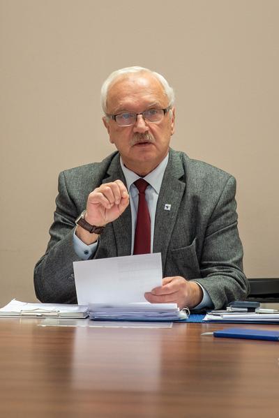 Władysław Perchaluk apeluje - róbmy więcej testów na koronawirusa.