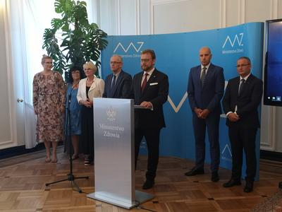 Konferencja prasowa ministra Łukasza Szumowskiego na temat nowych opcji terapeutycznych dla chorych na raka piersi