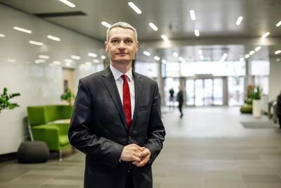 SPÓŁKI POD LUPĄ: Grant Thornton, kierowany w
Polsce przez Tomasza Wróblewskiego, jako audytor zdobył wielu nowych klientów
wśród spółek giełdowych. Pod tym względem ustępuje jedynie EY.