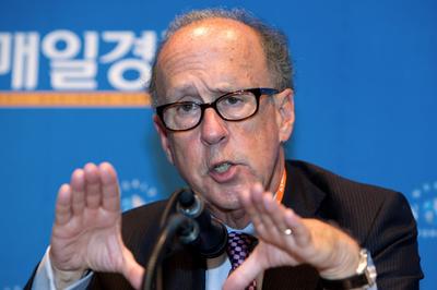 Roach Stephen, jeden z prezesów Morgan Stanley Asia