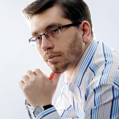 Prof. SGH, dr hab. Andrzej Sobczak, Kierownik Zakładu Zarządzani IT, SGH. Lider inicjatywy edukacyjnej cyfroweDNA.pl.