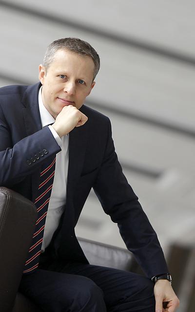 TWARDE STANOWISKO