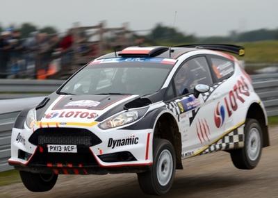 Koncern Lotos jest nie tylko sponsorem Rajdu Polski, ale wykłada także pieniądze na starty Michała Kościuszki, Kajetana Kajetanowicza i Roberta Kubicy FOT. wrc.lotosrallyteam.pl