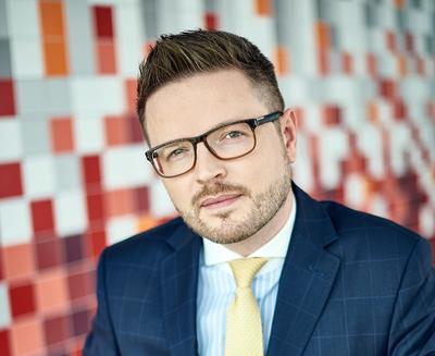 JEST
SPOSÓB: W starszym biurowcu można zawrzeć np. trzyletnią umowę najmu, która nie
będzie w aż tak znacznym stopniu wpływała na bilans spółki — komentuje Mateusz
Polkowski, dyrektor działu badań rynku i doradztwa w JLL.