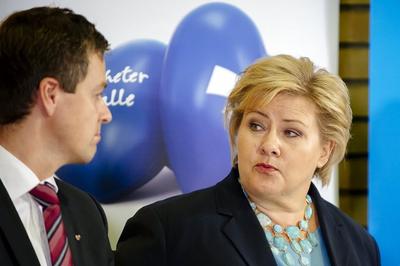 Erna Solberg, przyszła premier Norwegii i Knut Arild Hareide, przewodniczący Chrześcijańskiej Partii Demokratycznej; fot. Bloomberg
