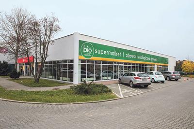 PRZYGOTOWANIA DO DEBIUTU: Za dwa tygodnie ma być gotowy pierwszy market Bio Family. Poszukiwanie pracowników i prace budowlane w Poznaniu trwają.
