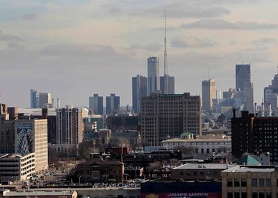Panorama Detroit, stolicy amerykańskiego przemysłu motoryzacyjnego FOT. Bloomberg