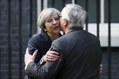 Premier Wielkiej Brytanii Theresa May i szef KE Jean-Claude Juncker