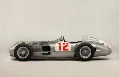 Wyścigowy Mercedes-Benz sprzedany na aukcji Bonhams. To najdroższe auto w historii FOT. bonhams.com