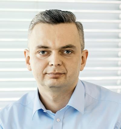 SEZONOWO: Marek Skrętny, dyrektor marketingu Browaru Amber, zwraca uwagę, że latem popularne są piwa orzeźwiające, lekkie, kwaskowe, a nawet wytrawne. I w tym kierunku idzie oferta pomorskiej firmy.