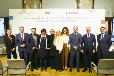 MIĘDZYNARODOWA
SZANSA: Przedsiębiorcy i reprezentanci instytucji inicjujących pilotaż (m.in.
Banku Gospodarstwa Krajowego i Ministerstwa Przedsiębiorczości i Technologii)
mają nadzieję, że przedsięwzięcie pomoże polskim innowatorom odkrywać i wdrażać
nietuzinkowe rozwiązania.