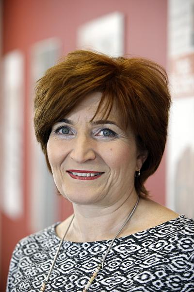 JACQUELINE KACPRZAKradca ministra, sekretarz Zespołu ds. CSRprzy ministrze rozwoju