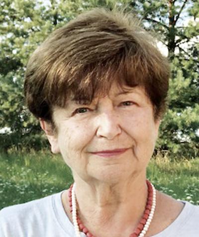 Prof. dr hab. n. med. Waleria Hryniewicz: Musimy wszyscy pamiętać, że skuteczność antybiotyków zmniejsza się z czasem. Im więcej ich stosujemy, tym szybciej powstają i szerzą się oporne drobnoustroje.